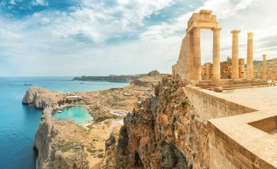 Dlaczego warto pojechać na wakacje na Rodos?