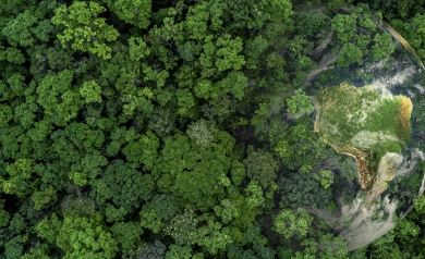 Eko-podróże: Jak podróżować odpowiedzialnie i dbać o środowisko?