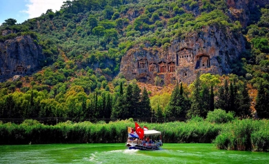 Dalyan – nie tylko żółwie i antyczne zabytki?