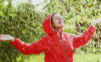 Jak radzić sobie ze złą pogodą na wakacjach?